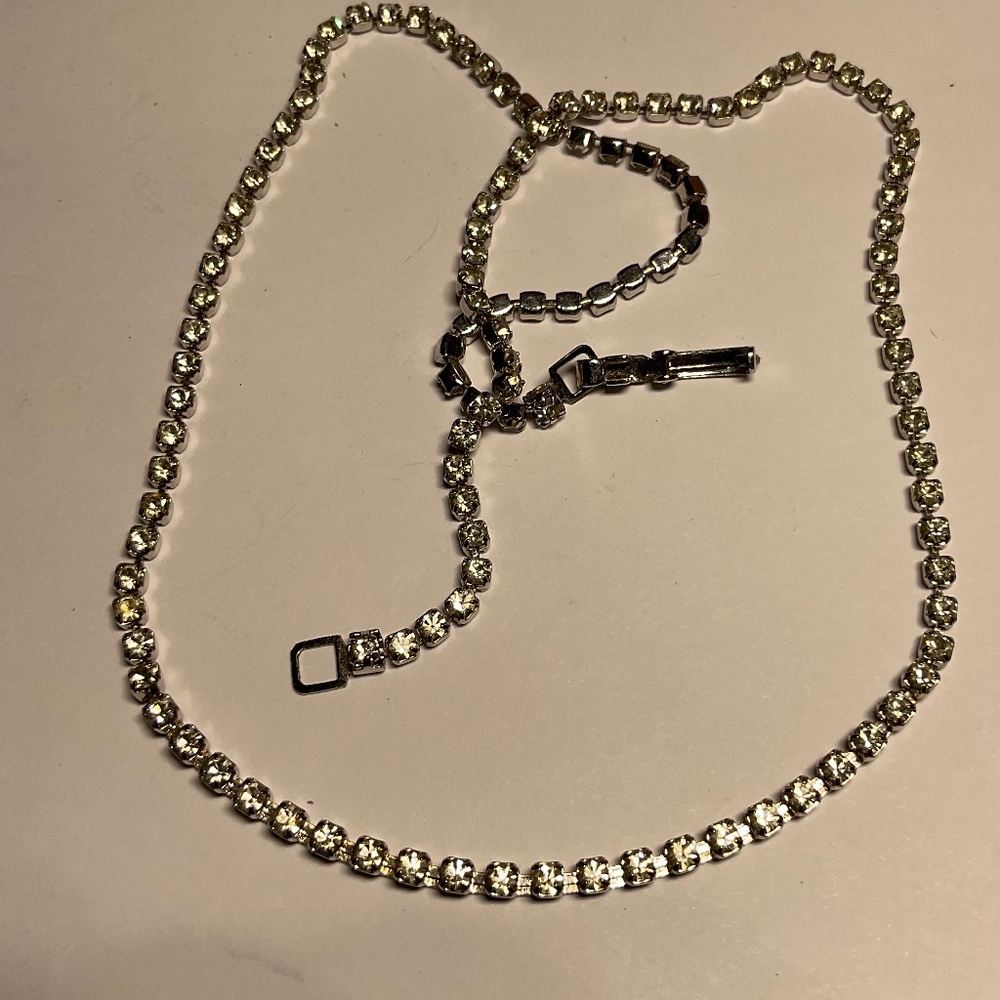 Avon Silver Necklace with Clear Stones Price Firm - Picture 4 of 5